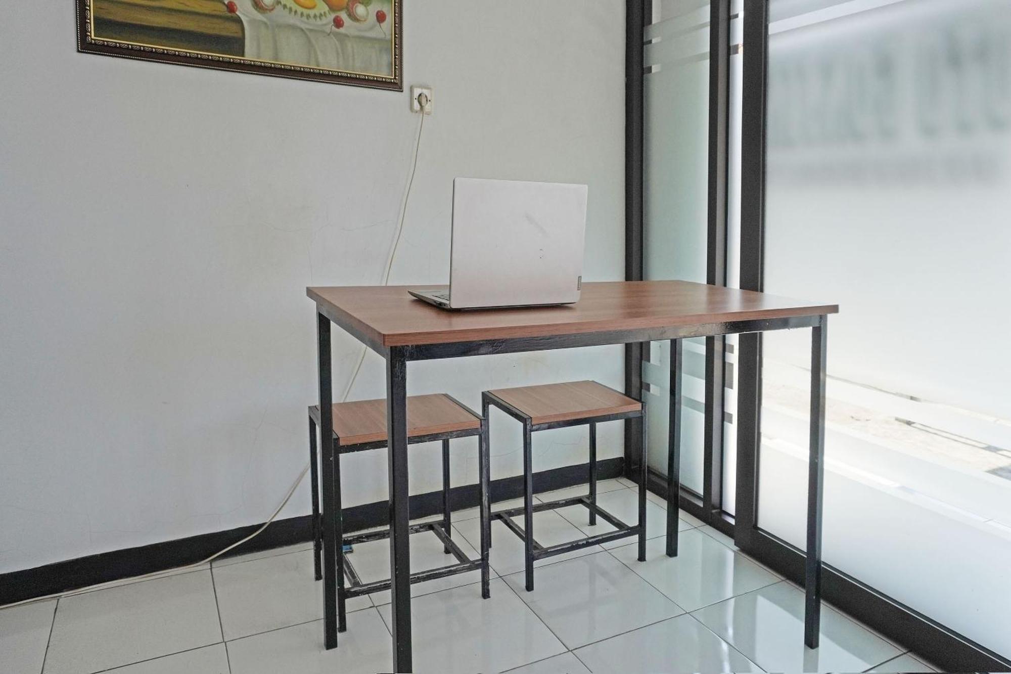 Oyo 91762 Green Home Stay Syariah Purwakarta Exterior foto