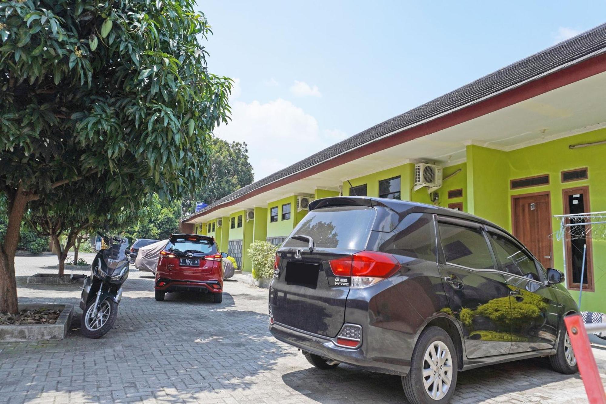 Oyo 91762 Green Home Stay Syariah Purwakarta Exterior foto