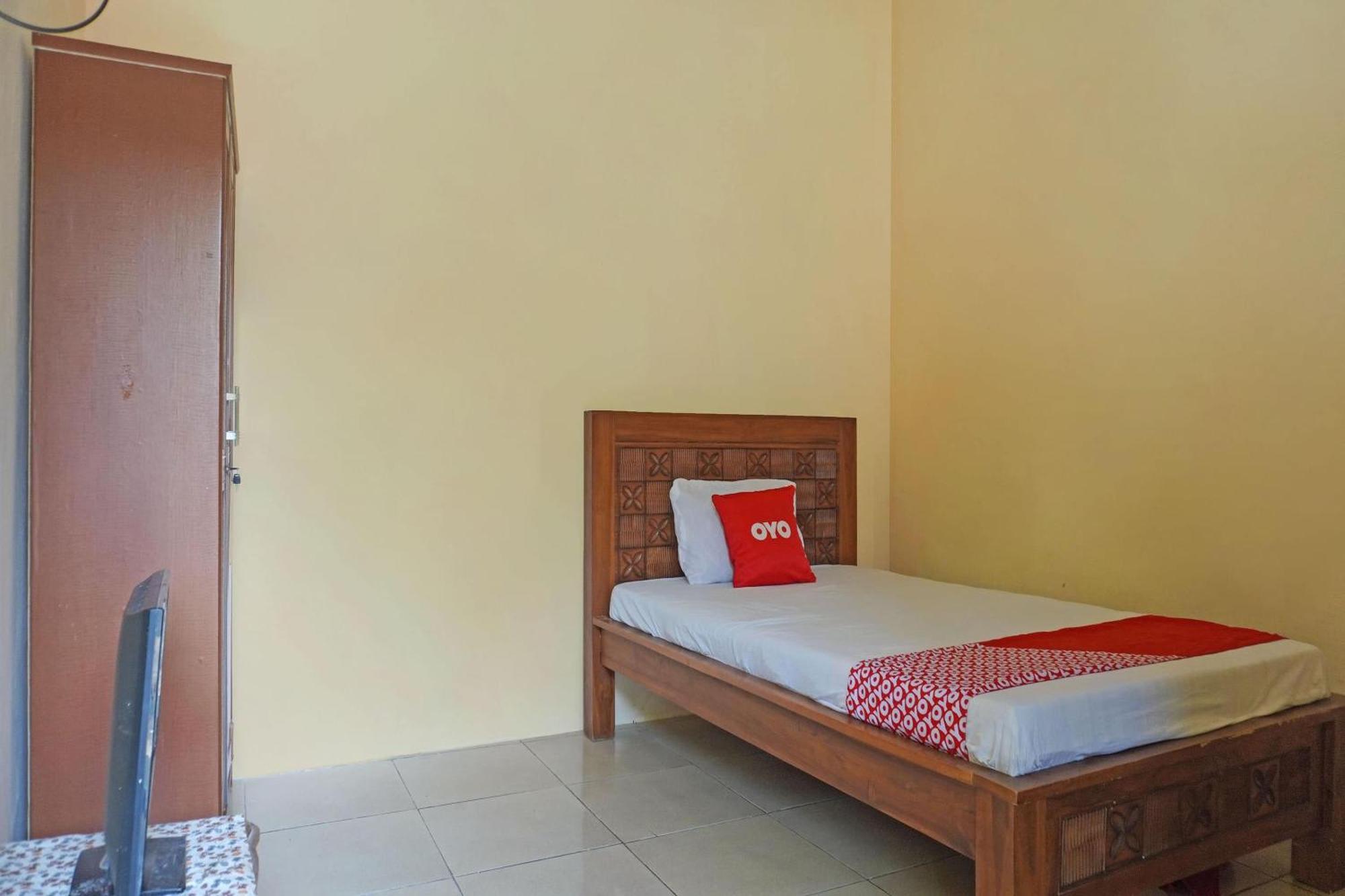 Oyo 91762 Green Home Stay Syariah Purwakarta Exterior foto